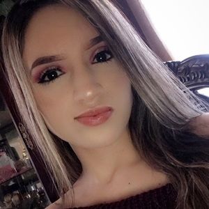 Meet your Posher, Areli